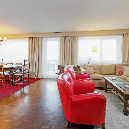 Center By Interhome *